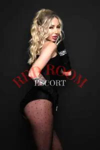Эскортница Анастасия - грудь 2, рост 175 см, вес 54 кг, цвет волос Блондинки, этничность Европейская