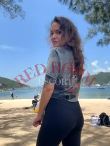 Эскортница Альбина  - грудь 2, рост 171 см, вес 57 кг, цвет волос Русые, этничность Европейская