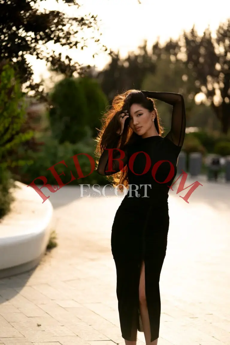 Эскортница Аэлита - грудь 2, рост 173 см, вес 56 кг, цвет волос Брюнетки, этничность Азиатская