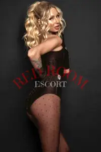 Эскортница Анастасия - грудь 2, рост 175 см, вес 54 кг, цвет волос Блондинки, этничность Европейская