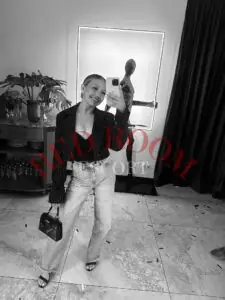 Эскортница Оливия - грудь 2, рост 165 см, вес 50 кг, цвет волос Русые, этничность Европейская