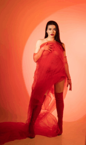 Эскортница Анна - грудь 2, рост 161 см, вес 55 кг, цвет волос Брюнетки, этничность Европейская