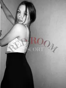 Эскортница Оливия - грудь 2, рост 165 см, вес 50 кг, цвет волос Русые, этничность Европейская