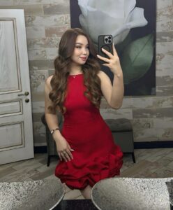 Эскортница Зиягул - грудь 2, рост 167 см, вес 53 кг, цвет волос Шатенки