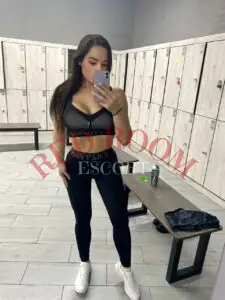 Эскортница Эдда - грудь 4, рост 167 см, вес 59 кг, цвет волос Брюнетки, этничность Европейская