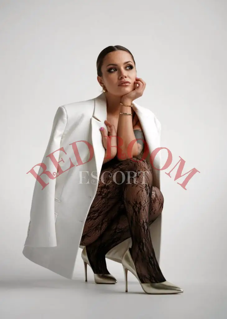 Альбина — возраст 25, рост 171, вес 57, размер груди 2