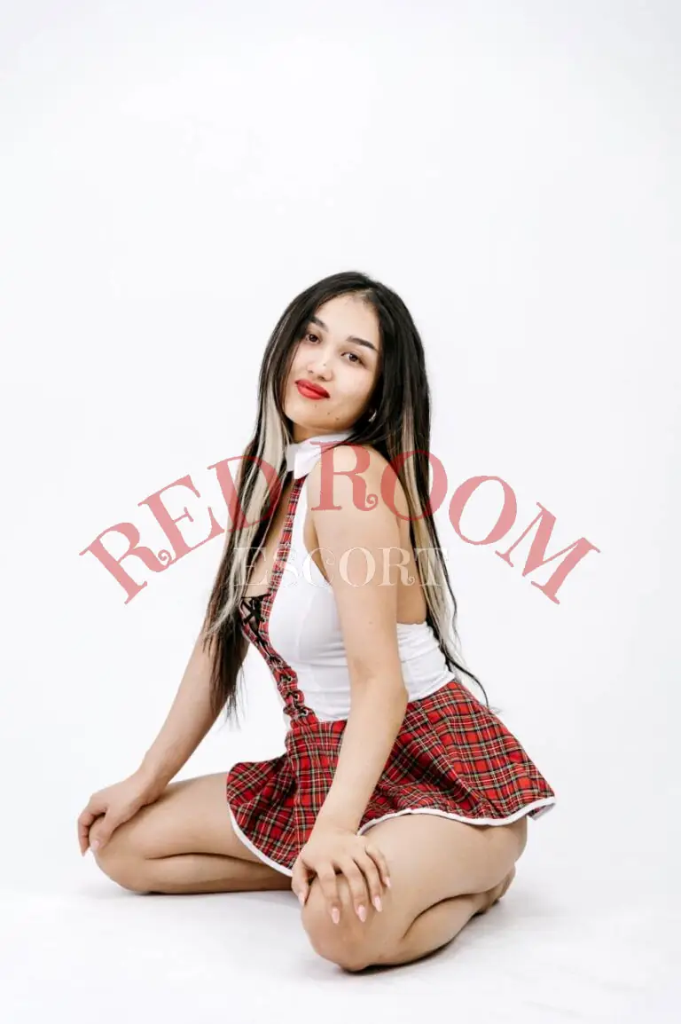 Эскортница Альбина - грудь 2, рост 160 см, вес 51 кг, цвет волос Брюнетки, этничность Азиатская