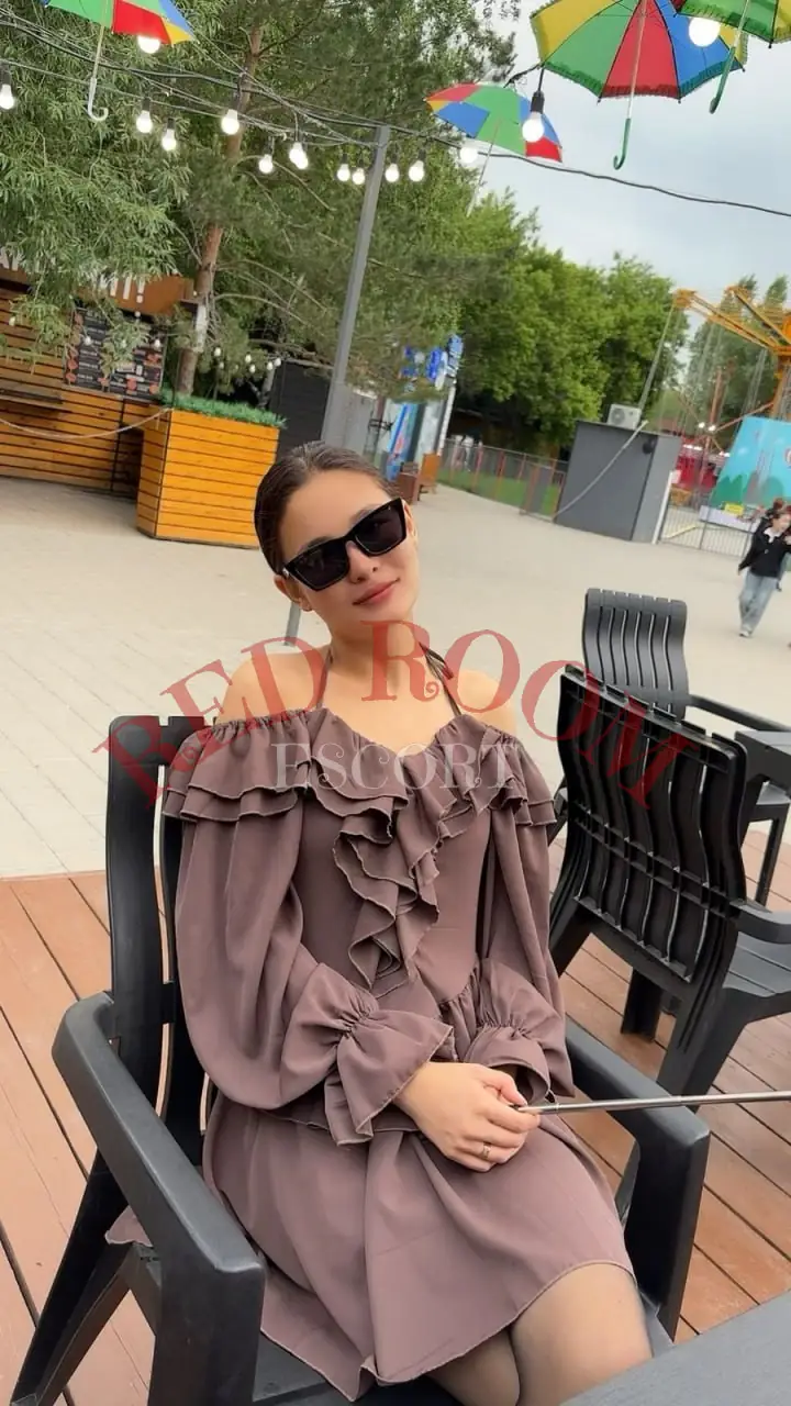 Эскортница Анетта - грудь 2, рост 170 см, вес 47 кг, цвет волос Брюнетки, этничность Азиатская