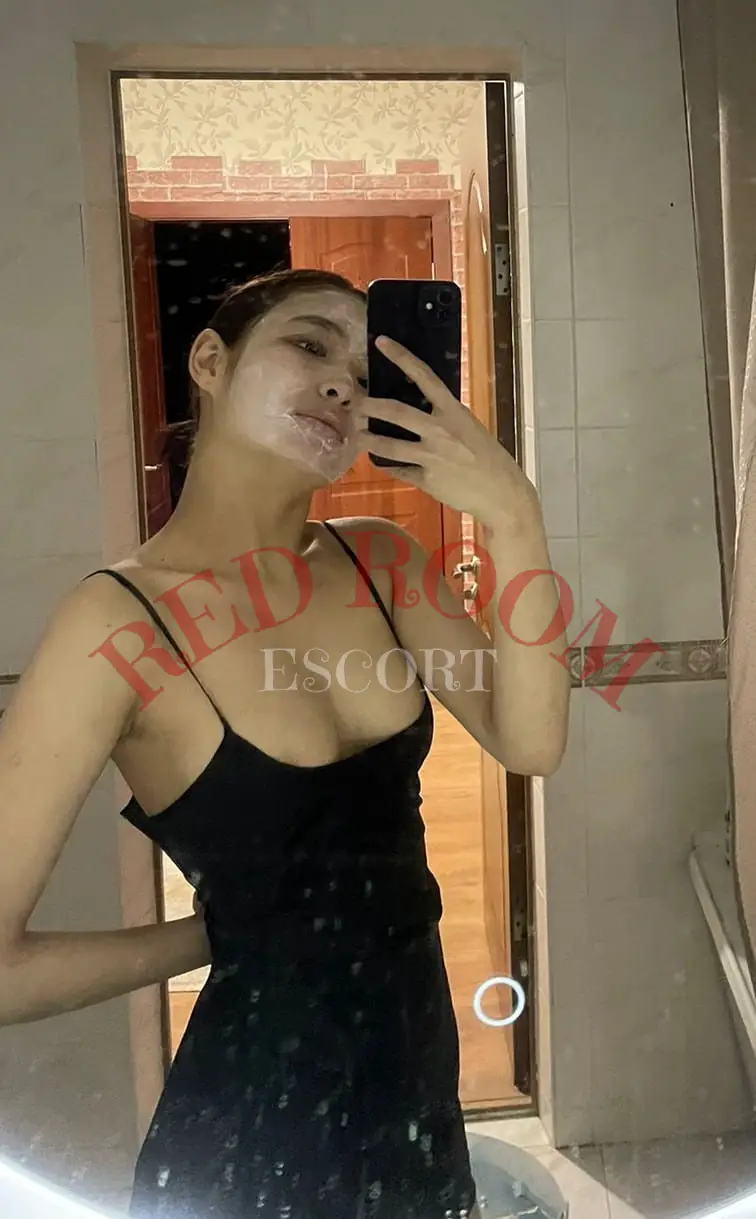 Эскортница Анетта - грудь 2, рост 170 см, вес 47 кг, цвет волос Брюнетки, этничность Азиатская