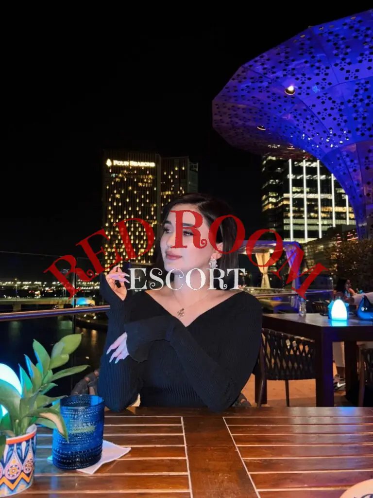 Aiym — возраст 25, рост 165, вес 55, размер груди 3