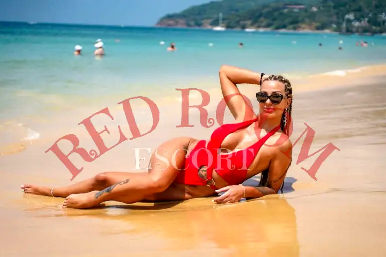 Эскортница Натали - грудь 3.5, рост 180 см, вес 69 кг, цвет волос Русые, этничность Европейская