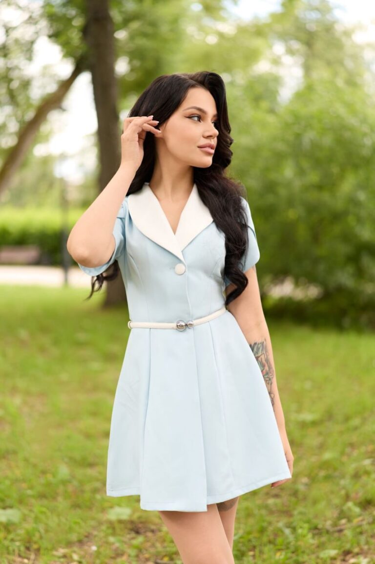 Эскортница Аня - грудь 2, рост 164 см, вес 49 кг, цвет волос Брюнетки, этничность Европейская