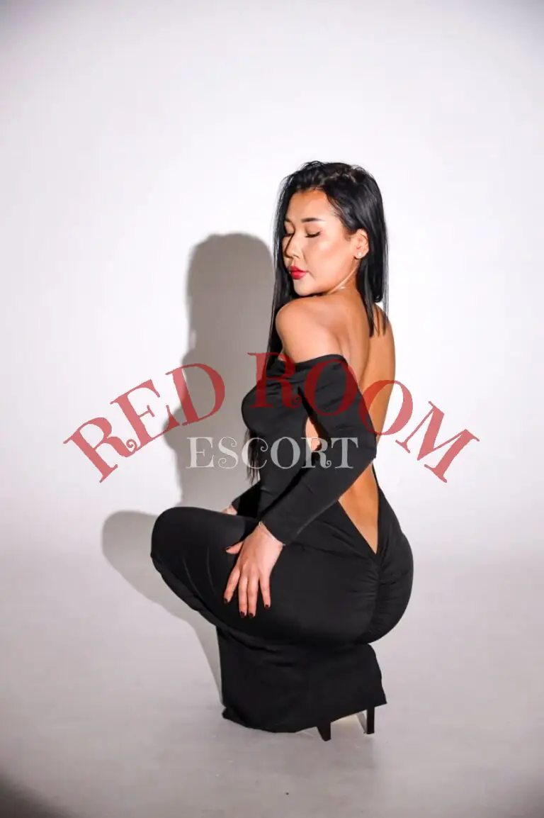 Эскортница Лана - грудь 2, рост 164 см, вес 62 кг, цвет волос Блондинки, этничность Европейская