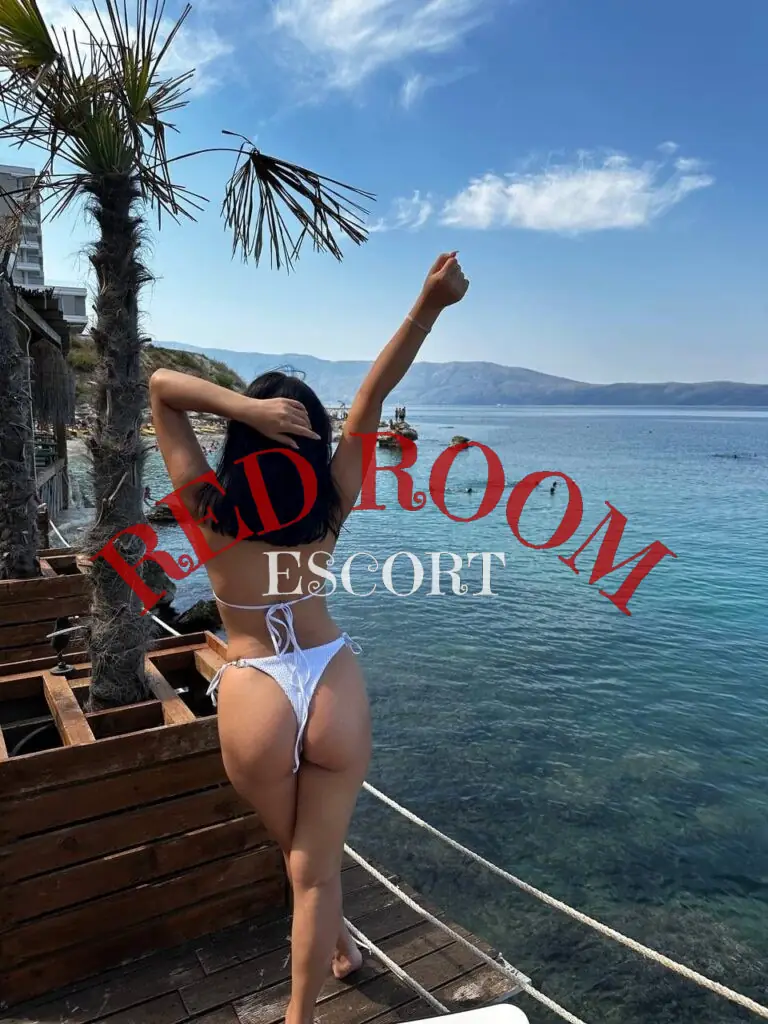 Эскортница Лана - грудь 2, рост 164 см, вес 62 кг, цвет волос Блондинки, этничность Европейская