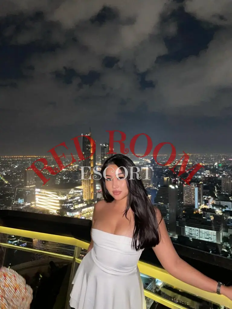 Эскортница Лана - грудь 2, рост 164 см, вес 62 кг, цвет волос Шатенки, этничность Азиатская