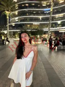 Эскортница Лана - грудь 2, рост 164 см, вес 62 кг, цвет волос Шатенки, этничность Азиатская