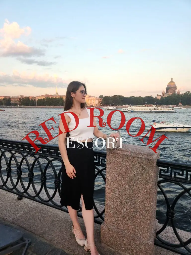 Эскортница Вилара - грудь 2, рост 170 см, вес 57 кг, цвет волос Шатенки, этничность Европейская