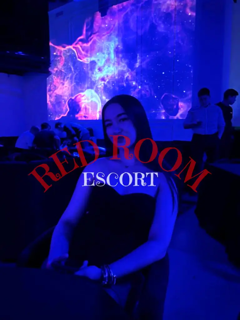 Эскортница Мия - грудь 1.5, рост 171 см, вес 70 кг, цвет волос Брюнетки, этничность Азиатская