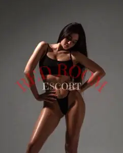 Эскортница Ви - грудь 3.5, рост 172 см, вес 60 кг, цвет волос Брюнетки, этничность Европейская