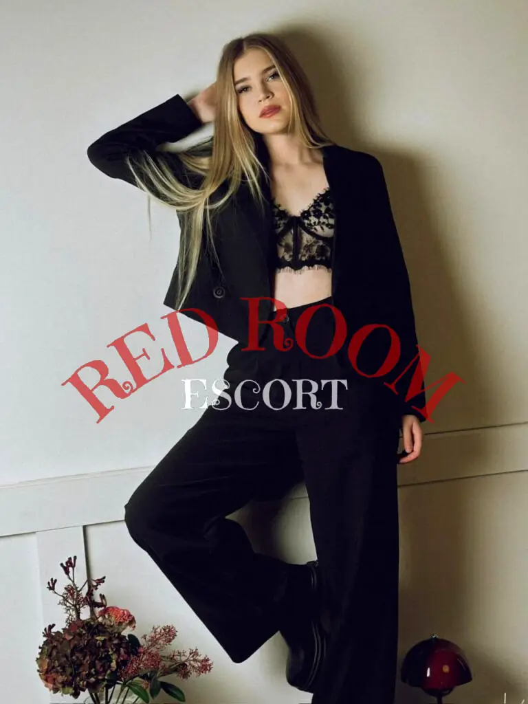 Стелла — возраст 18, рост 163, вес 48, размер груди 1.5