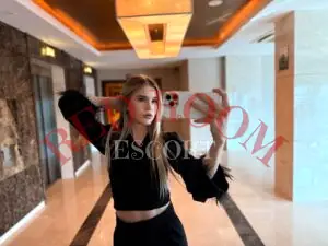 Эскортница Стелла - грудь 1.5, рост 163 см, вес 48 кг, цвет волос Блондинки, Русые, этничность Европейская