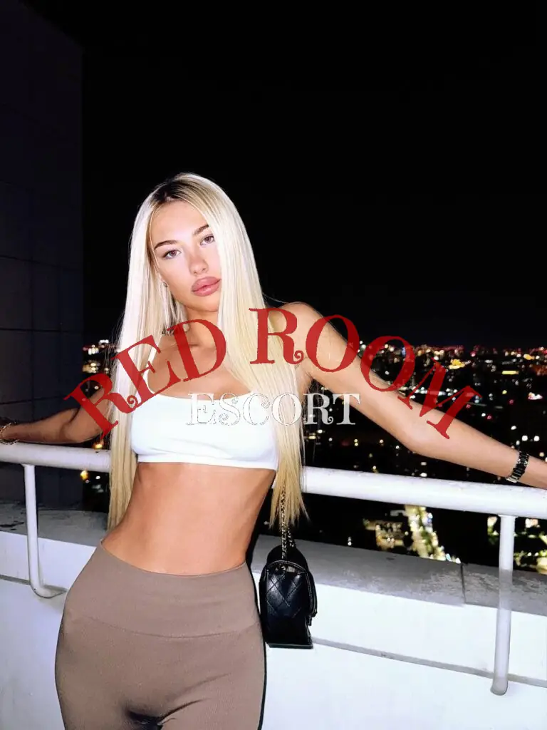 Эскортница Стася - грудь 2, рост 170 см, вес 47 кг, цвет волос Блондинки, этничность Европейская