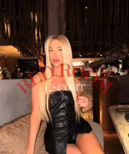 Эскортница Стася - грудь 2, рост 170 см, вес 47 кг, цвет волос Блондинки, этничность Европейская