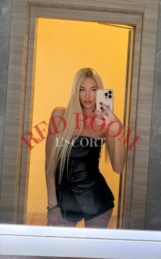 Эскортница Стася - грудь 2, рост 170 см, вес 47 кг, цвет волос Блондинки, этничность Европейская