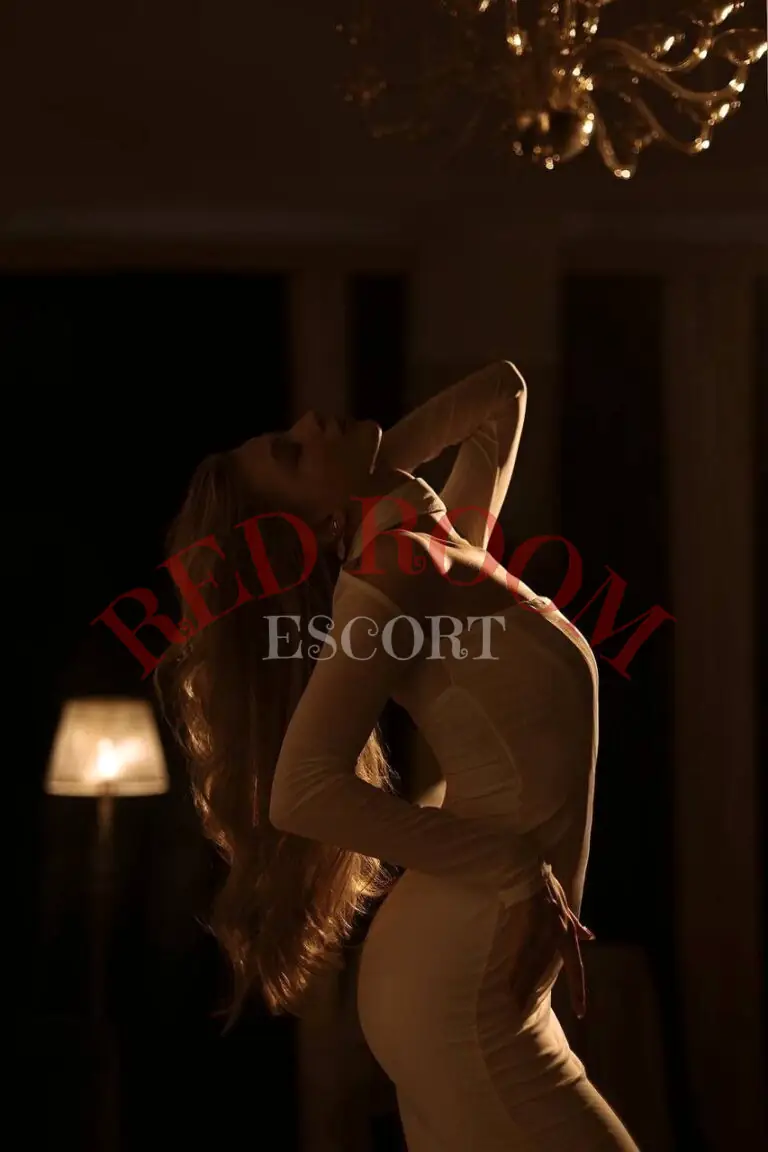 Эскортница Маргери - грудь 1.5, рост 170 см, вес 50 кг, цвет волос Блондинки, этничность Европейская