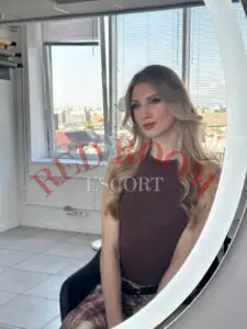 Эскортница Маргери - грудь 1.5, рост 170 см, вес 50 кг, цвет волос Блондинки, этничность Европейская