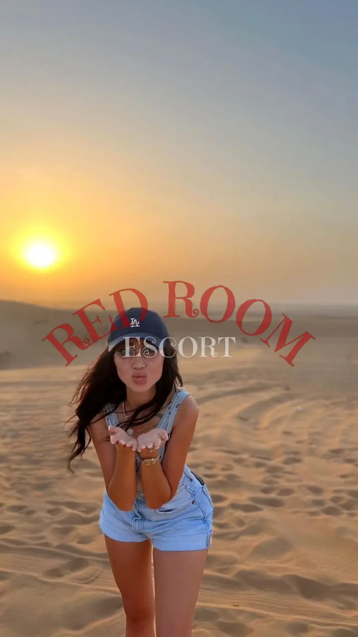 Эскортница Ная - грудь 1.5, рост 175 см, вес 56 кг, цвет волос Брюнетки, этничность Азиатская