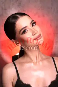 Эскортница Стелла - грудь 1.5, рост 173 см, вес 53 кг, цвет волос Брюнетки, этничность Азиатская