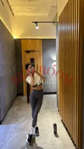 Эскортница Стелла - грудь 1.5, рост 173 см, вес 53 кг, цвет волос Брюнетки, этничность Азиатская