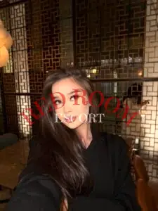 Эскортница Арая - грудь 1.5, рост 173 см, вес 58 кг, цвет волос Брюнетки, этничность Азиатская