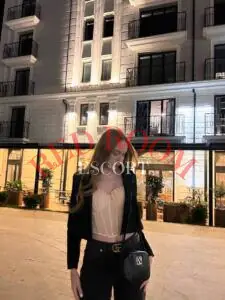 Эскортница Пикси - грудь 1.5, рост 176 см, вес 60 кг, цвет волос Блондинки, Рыжые, этничность Европейская