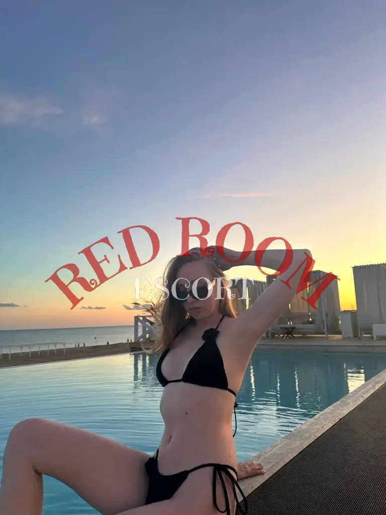 Эскортница Пикси - грудь 1.5, рост 176 см, вес 60 кг, цвет волос Блондинки, Рыжые, этничность Европейская