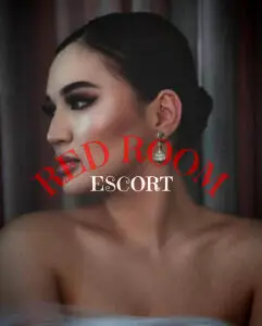 Эскортница Аруна  - грудь 3, рост 165 см, вес 56 кг, цвет волос Брюнетки, этничность Европейская