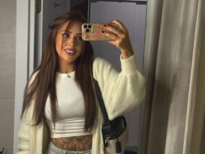 Эскортница Ника - грудь 3, рост 176 см, вес 67 кг