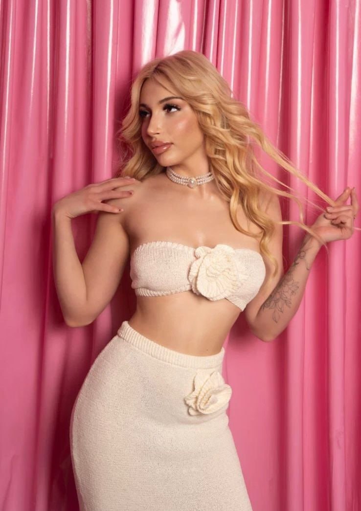 Элитный эскорт: шаг к финансовой независимости для уверенных леди. - возраст 18–35 лет, зарплата по договорённости, категория: Апартаменты, Без образования, Без опыта, В сфере досуга, В сфере эскорта, Высокооплачиваемая, С высоким доходом, С ежедневной оплатой, город: Алматы, Екатеренбург, Краснодар, Минск, Москва, Омск, Самара, Санкт-Петербург, Сочи