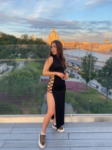 Эскортница Ассель - грудь 1, рост 160 см, вес 50 кг, цвет волос Брюнетки