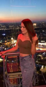 Эскортница Ассель - грудь 1, рост 160 см, вес 50 кг, цвет волос Брюнетки