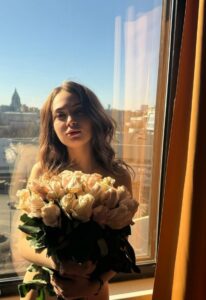 Эскортница Харли - грудь 2, рост 167 см, вес 50 кг, цвет волос Брюнетки