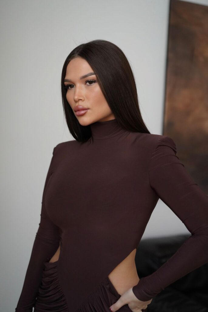 Касандра — возраст 22, рост 167, вес 56, размер груди 2