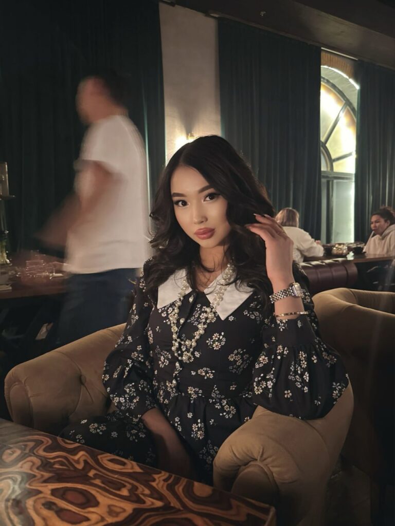 Гулим — возраст 21, рост 167, вес 55, размер груди 2