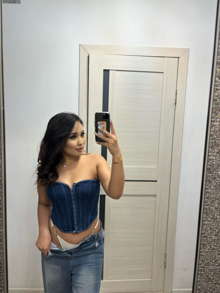 Эскортница Айдана - грудь 2, рост 160 см, вес 61 кг, цвет волос Шатенки, этничность Азиатская