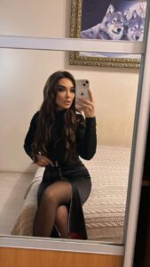 Эскортница Аля - грудь 2, рост 160 см, вес 51 кг, цвет волос Русые, этничность Европейская