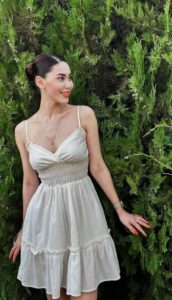 Эскортница Элиза - грудь 2, рост 170 см, вес 55 кг, цвет волос Шатенки, этничность Азиатская