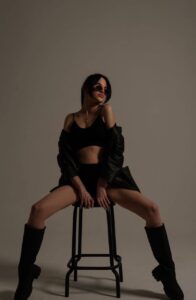 Эскортница Нелли - грудь 1, рост 180 см, вес 50 кг, цвет волос Блондинки, этничность Европейская