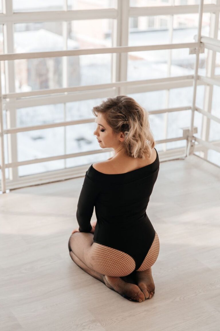 Эскортница Триша - грудь 2, рост 159 см, вес 48 кг, цвет волос Русые, этничность Европейская