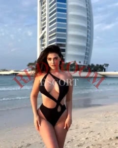 Эскортница Инга - грудь 3, рост 177 см, вес 64 кг, цвет волос Брюнетки, этничность Европейская